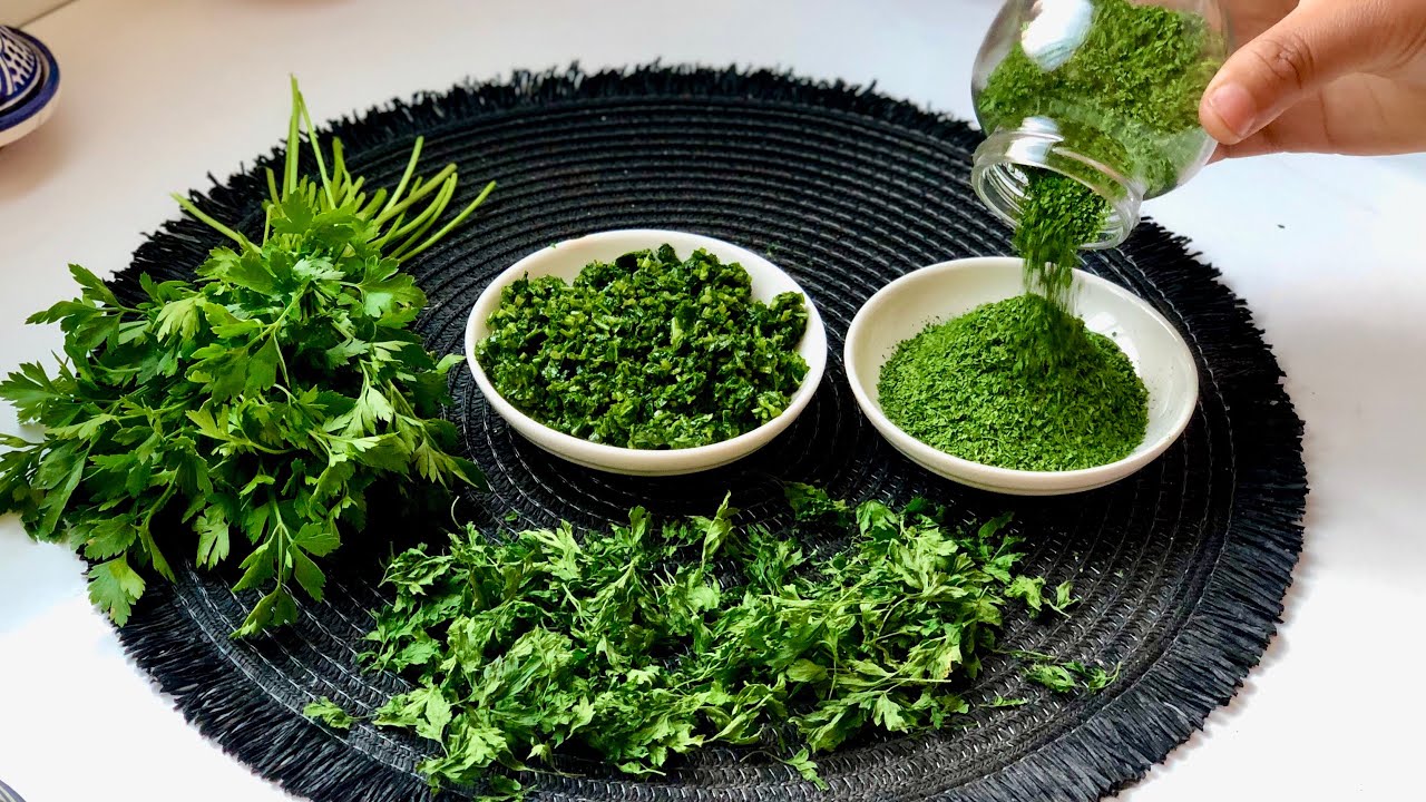 Dried parsley
